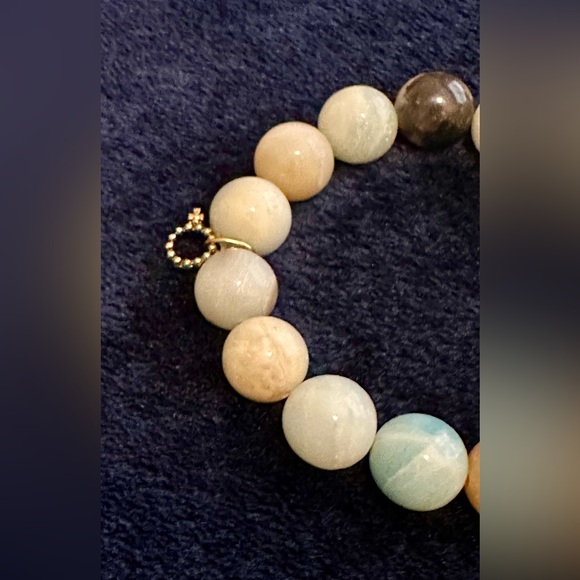 Matte Beaded Stretch Bracelet with Gold-Tone Charms - Picture 5 of 7